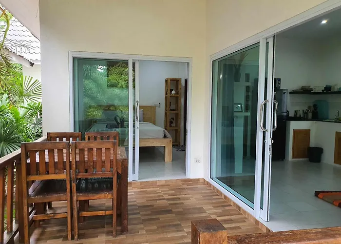 Niniari House